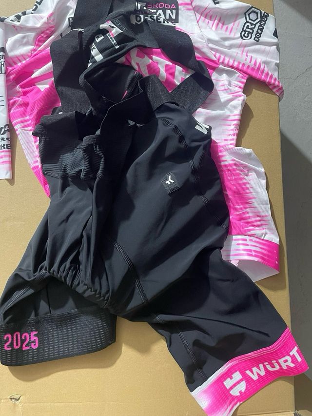 Maillot y culotte Gobik Titan Desert  2025 talla L