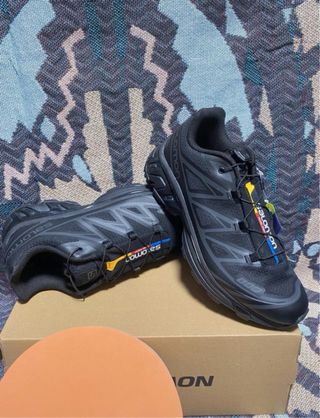 Salomon XT6 Negras Talla 40 Nuevas con Etiqueta