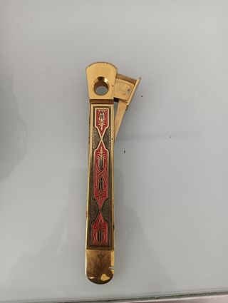 Cortador de puros vintage dorado