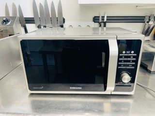 Microondas Samsung MG23F302T