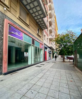 Local comercial en venta en Ensanche en Pamplona