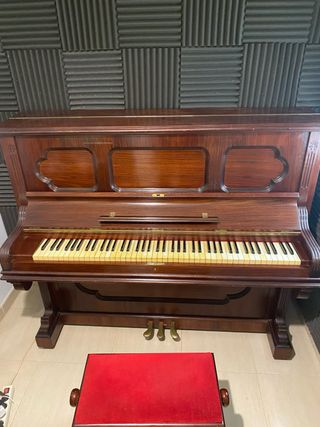 REGALO Piano vertical Ortiz&Cussó S.F.H.A AFINADO