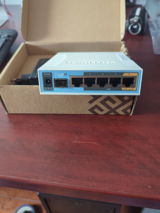 Router MikroTik hAP ac SFP+ETH