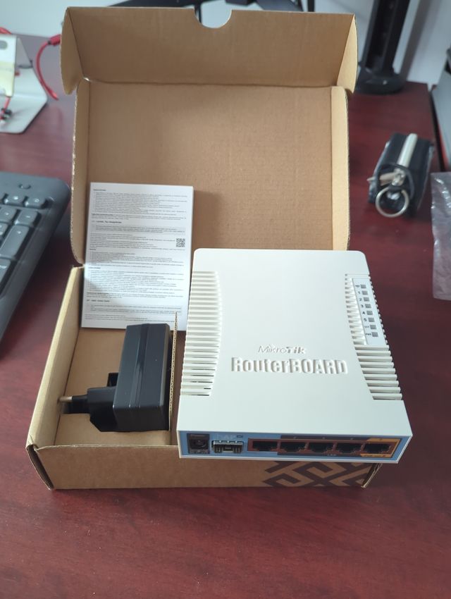 Router MikroTik hAP ac SFP+ETH