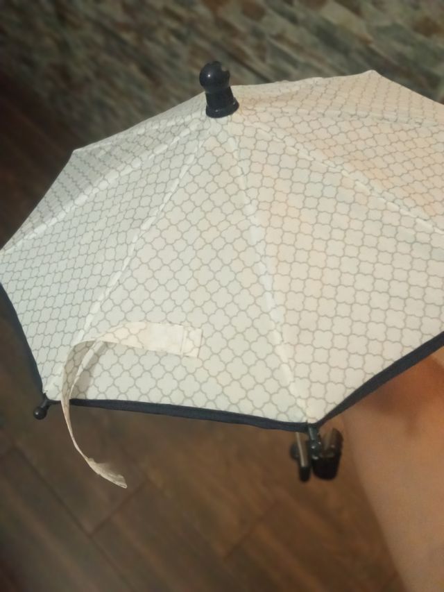 Sombrilla de juguete para cochecito de bebé