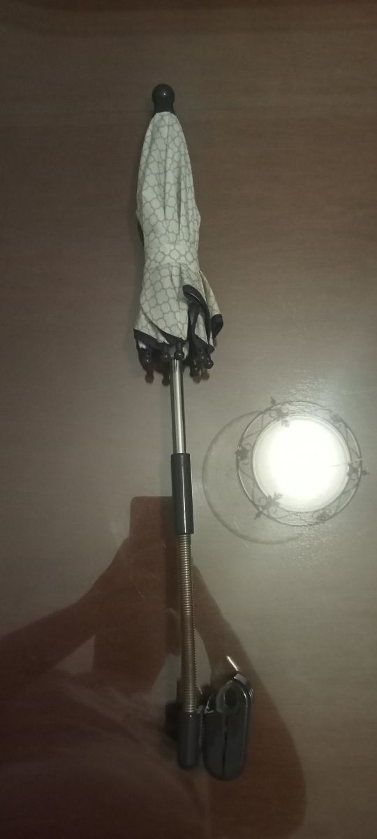 Sombrilla de juguete para cochecito de bebé