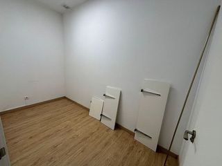 Local comercial en alquiler en Pumarín en Gijón