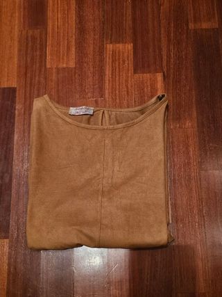 Vestito marrone con frange sotto