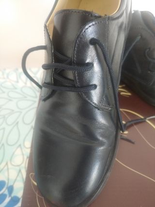 Zapatos de piel para niño 35