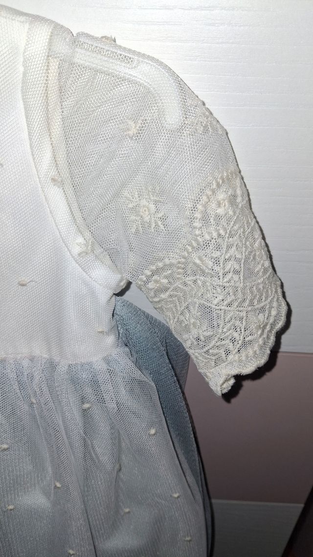 Traje de ceremonia blanco roto y verde agua