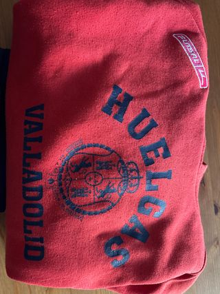 Sudadera y pantalón deportivo. uniforme escolar