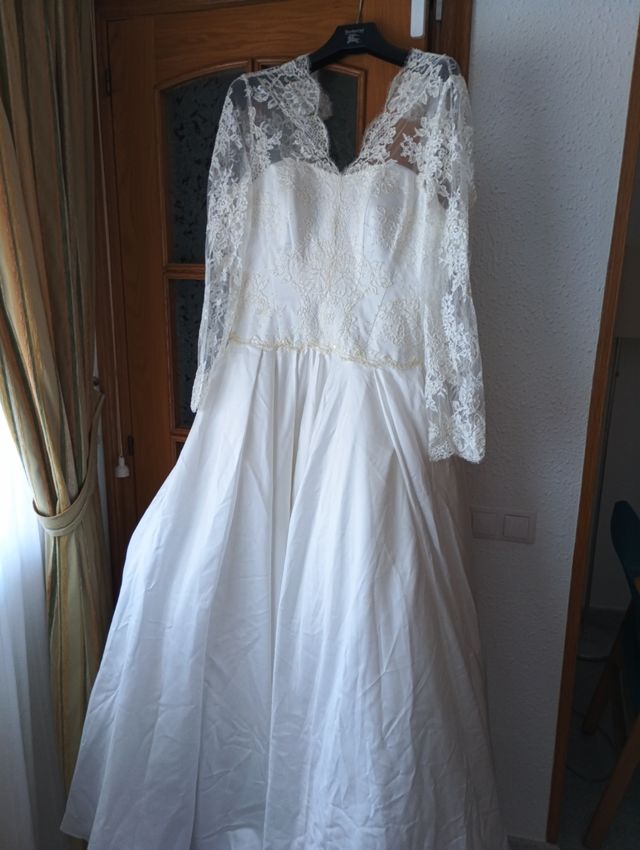 Vestido de Novia Blanco con Encaje