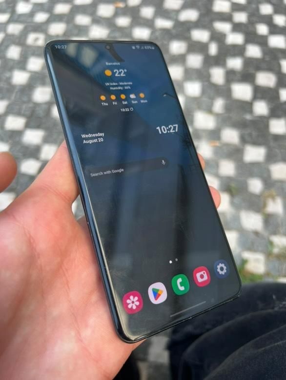Samsung S20+, versão 12GB RAM (Negotiable)