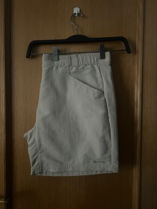 Pantalón corto beige Mountain