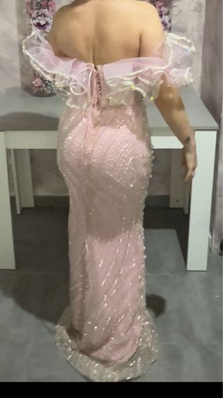 Vestido de fiesta con pedrería y perlas
talla36/38