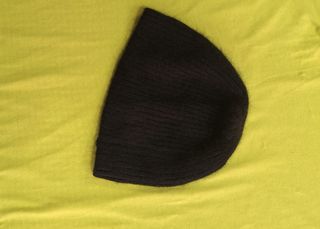 Gorro negro de lana