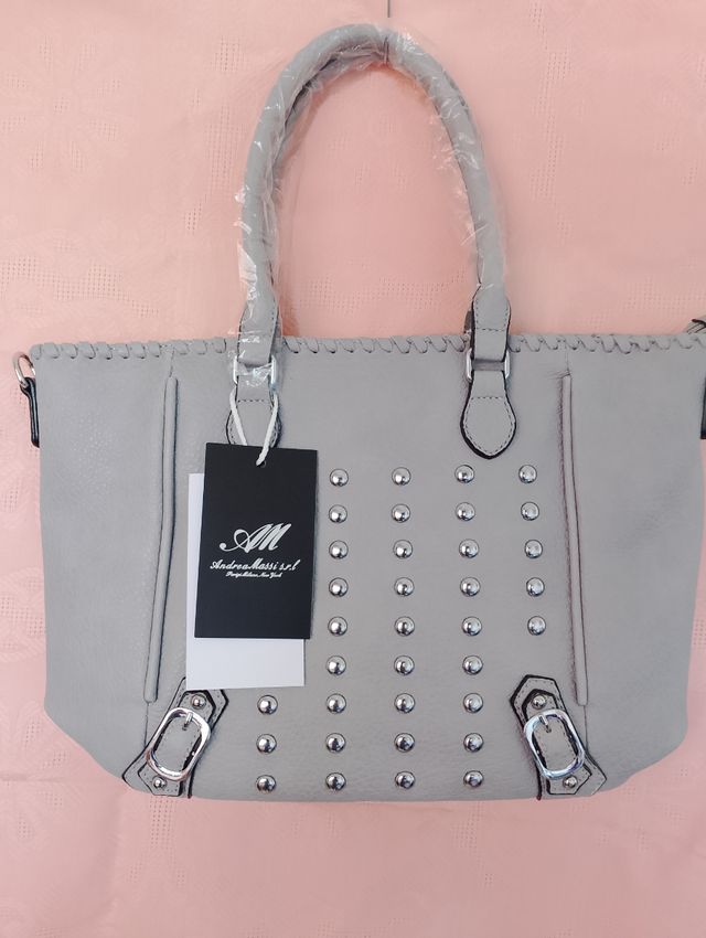 Bolso Andrea Massi Gris con Tachuelas