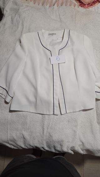 Conjunto: Chaqueta y Vestido Lunares