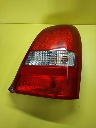PILOTO TRASERO DERECHO NISSAN PRIMERA P12