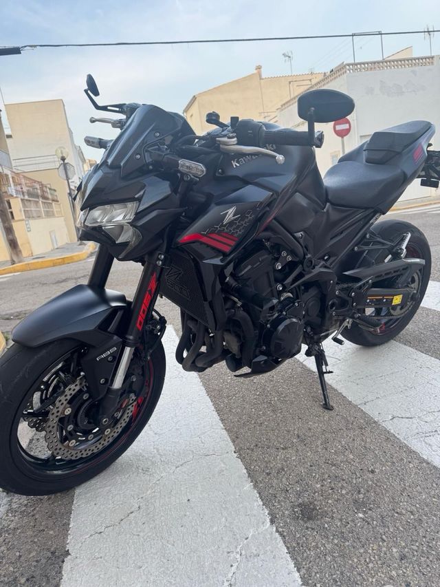Kawasaki Z900 2020 Negra