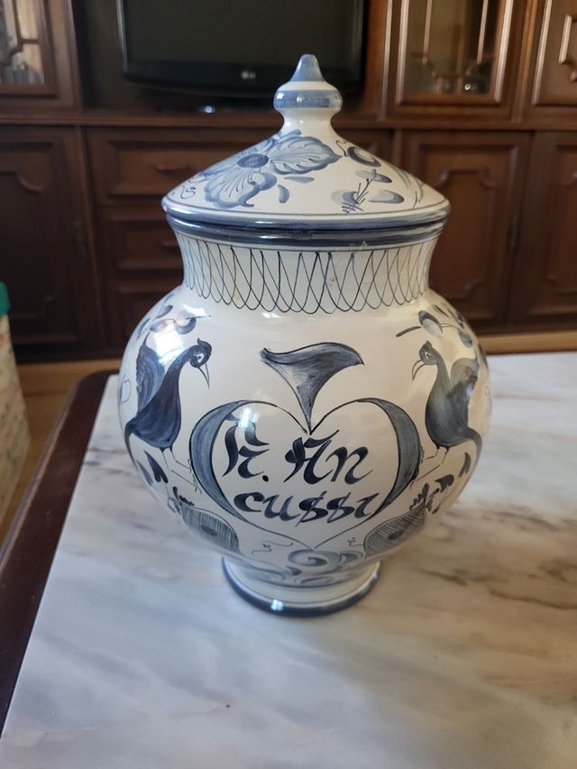 Vaso in ceramica blu e bianco di Muel