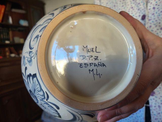 Vaso in ceramica blu e bianco di Muel