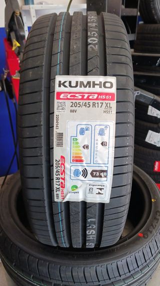 205/45 R17 88V KUMHO ECSTA HS51