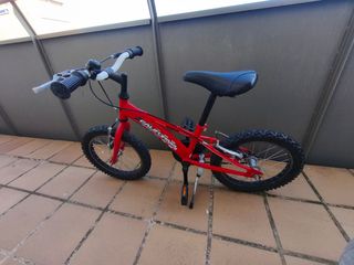 Bicicleta BH California Roja infantil. Poco uso.