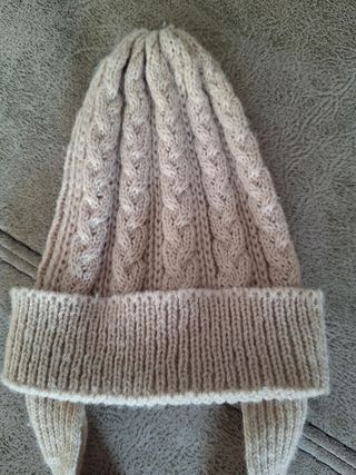 Gorro de bebé rosa con osito