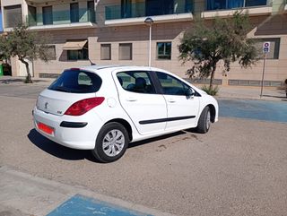 Peugeot 308 2010
