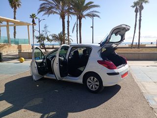 Peugeot 308 2010