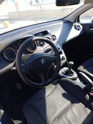 Peugeot 308 2010