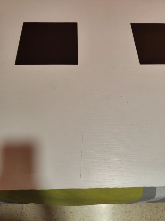 Mesa de comedor blanca