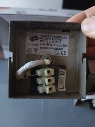 Focos de teto em metal