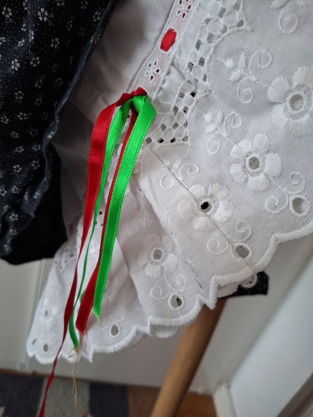 Traje NESKA niña 4 años