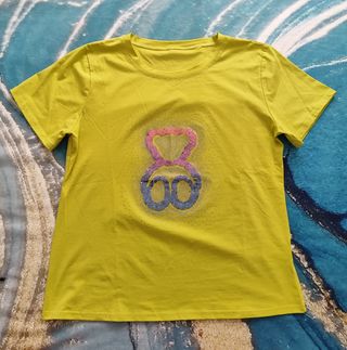 Conjunto camiseta y pantalón elástico