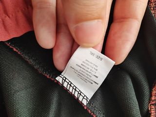 Conjunto camiseta y pantalón elástico