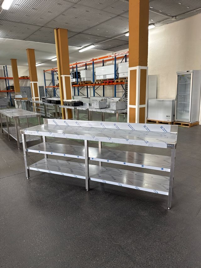 Mesa de acero inoxidable 