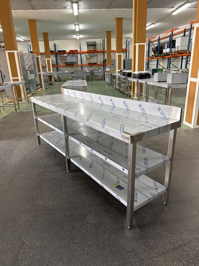 Mesa de acero inoxidable 