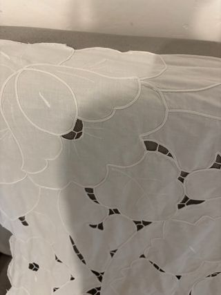 Centrotavola beige in tessuto