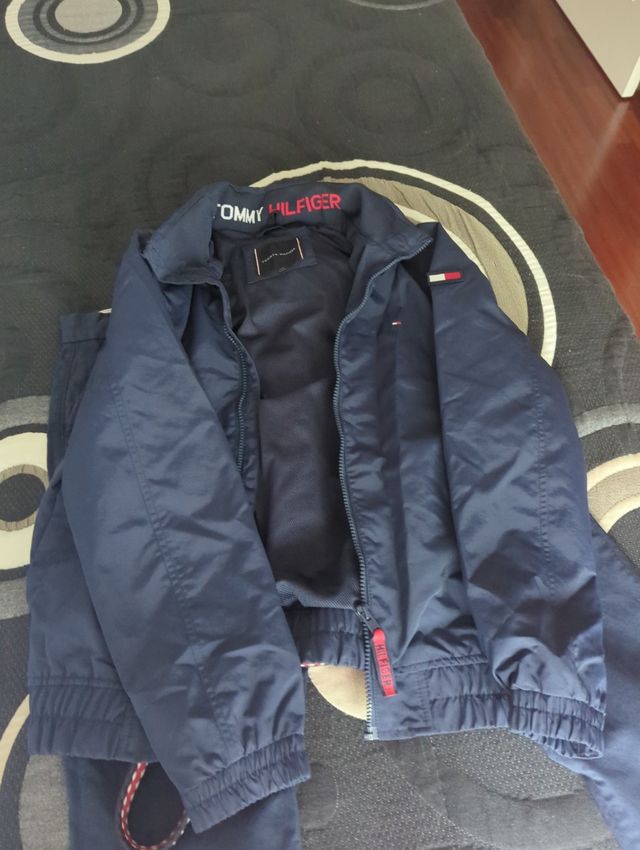 Pantalón y Chaqueta Tommy Hilfiger