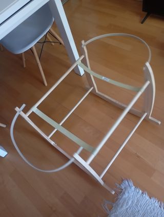 Cuna moisés mimbre y madera bebé