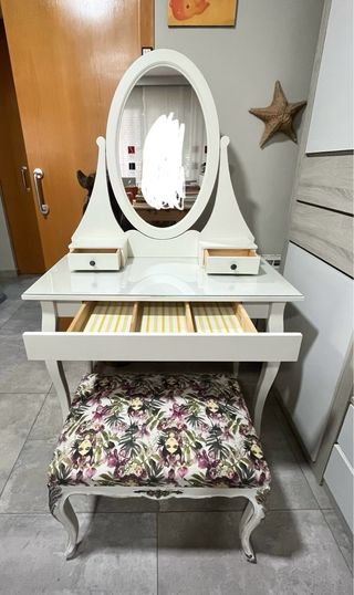 Tocador Blanco Ikea con Puff