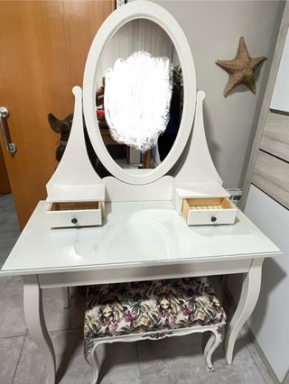 Tocador Blanco Ikea con Puff