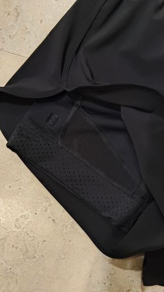 Pantalón corto deportivo mujer negro