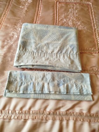 Lote de sábanas variadas