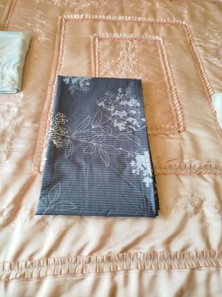 Lote de sábanas variadas