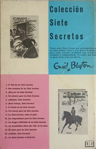 Los siete secretos se divierten