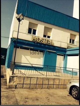 SE VENDE HOTAL PARA REFORMAR 