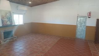 Alquiler Salón de Eventos con Jardín